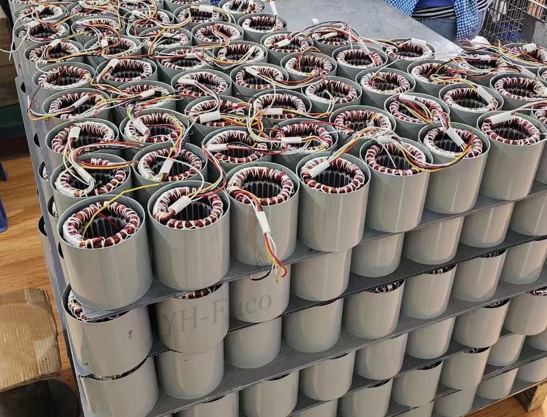Mô tơ YHHK dây đồng, bích lớn 800kg
