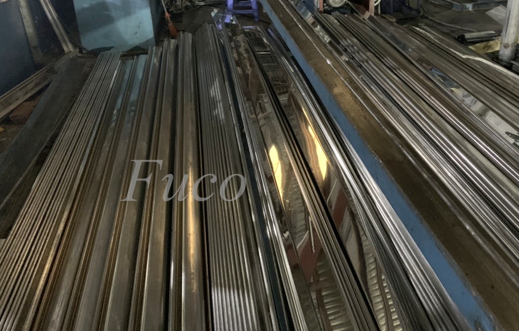 Cửa cuốn siêu trường INOX St100 dầy 1mm