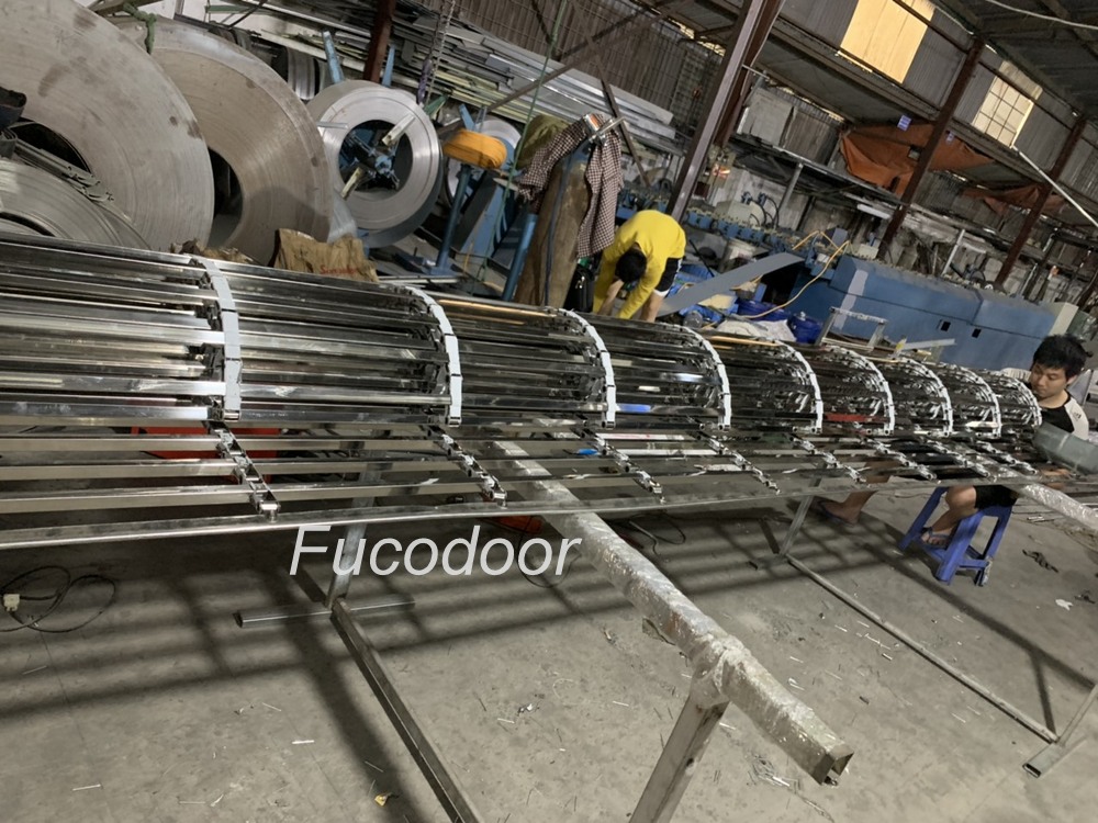 Sagging rolling doors, mesh rolling doors, Price quote for Song Ngang rolling doors