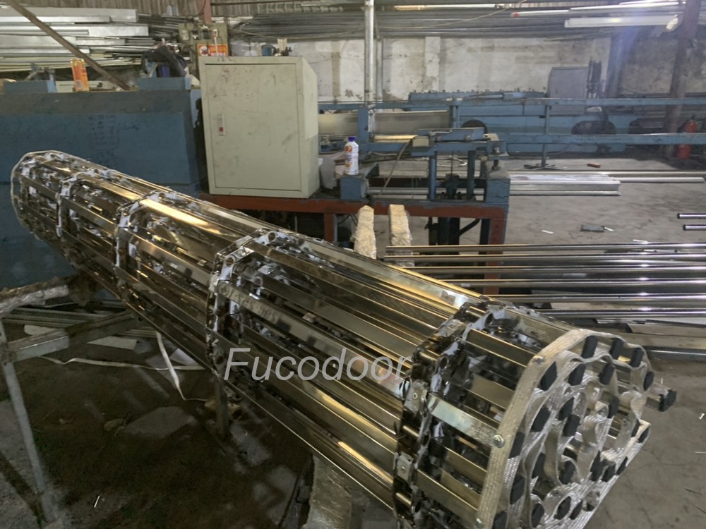 cửa cuốn khớp thoáng 20x20 inox, cửa cuốn khớp thoáng inox 304 tại Hải Phòng
