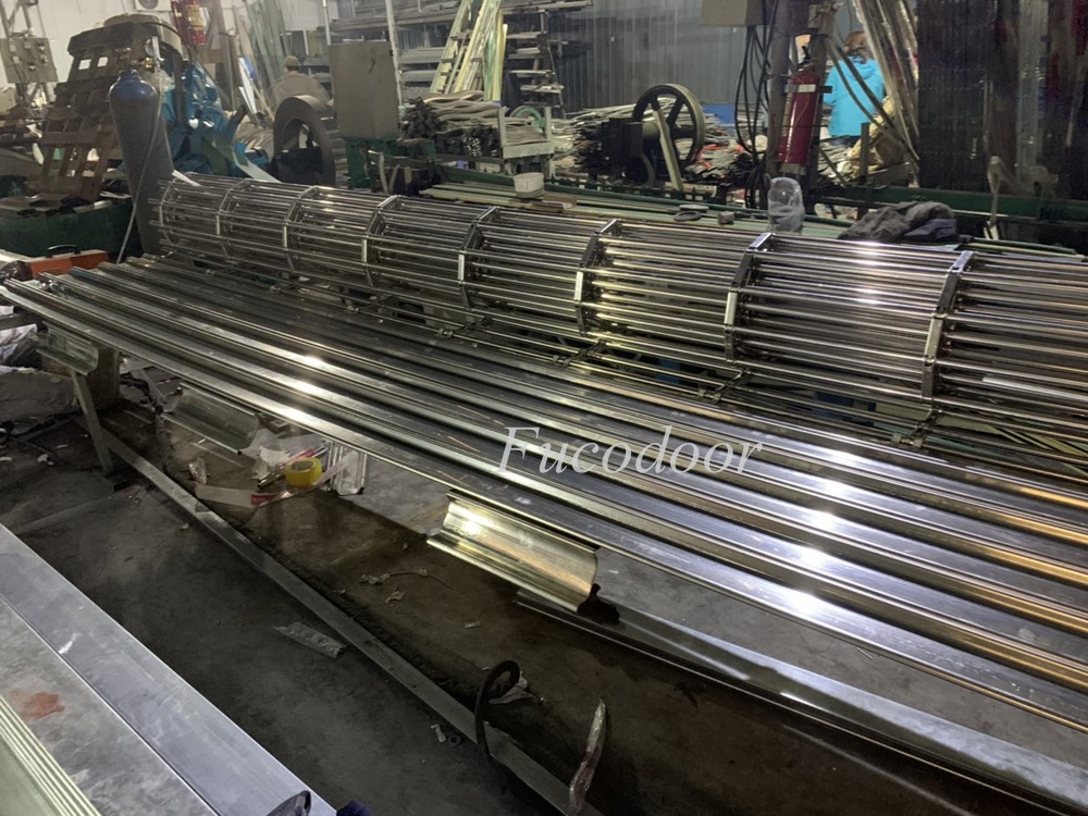ទ្វាររមូរប៉ារ៉ាឡែលផ្តេក INOX 304, តម្លៃសម្រាប់ទ្វាររមូរសំណាញ់ប៉ារ៉ាឡែលផ្តេក, ទ្វាររមូរផ្តេក