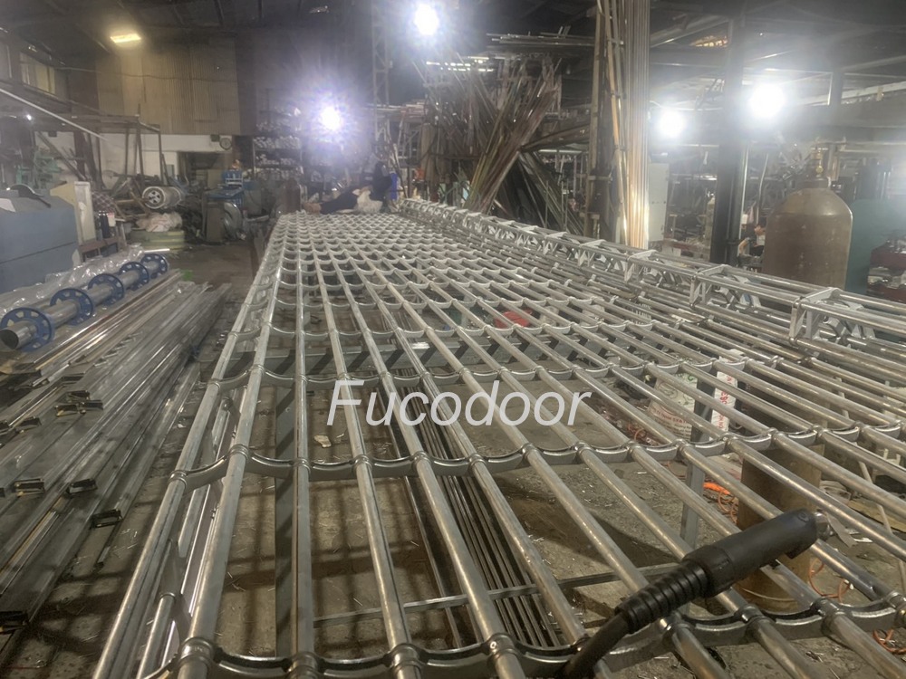 ទ្វាររមូរប៉ារ៉ាឡែលផ្តេក INOX 304 Fuco តម្លៃទ្វាររមូរប៉ារ៉ាឡែលផ្តេក 19